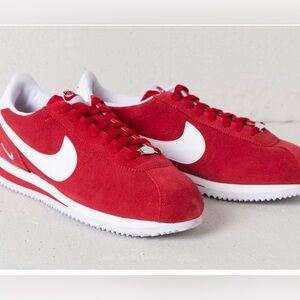 NIKE Men’s Sneaker RED